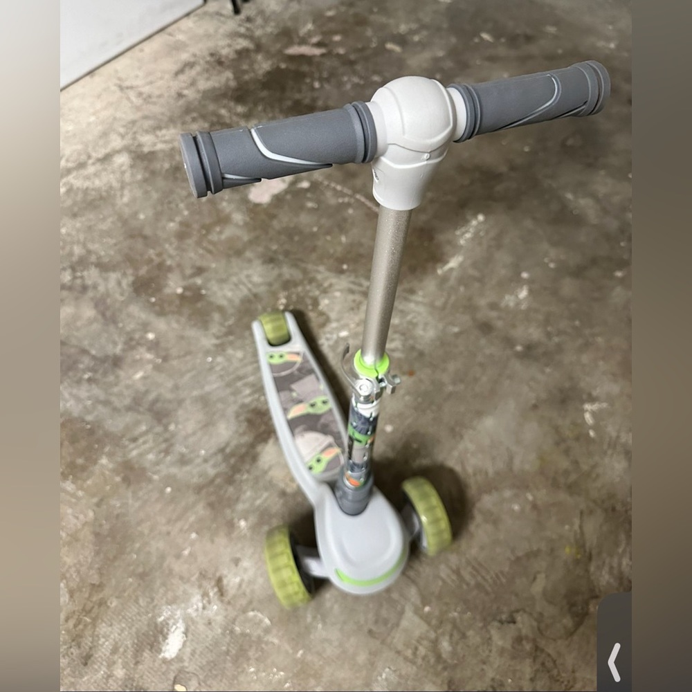Baby yoda scooter for kids